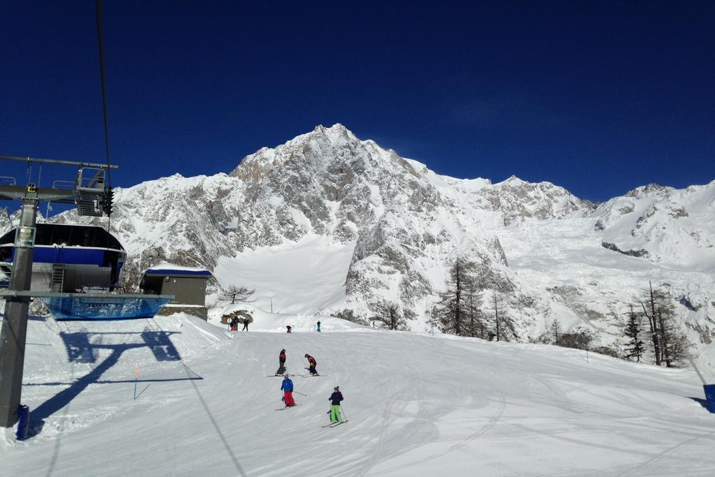 Residence Le Grand Chalet Courmayeur Exterior foto