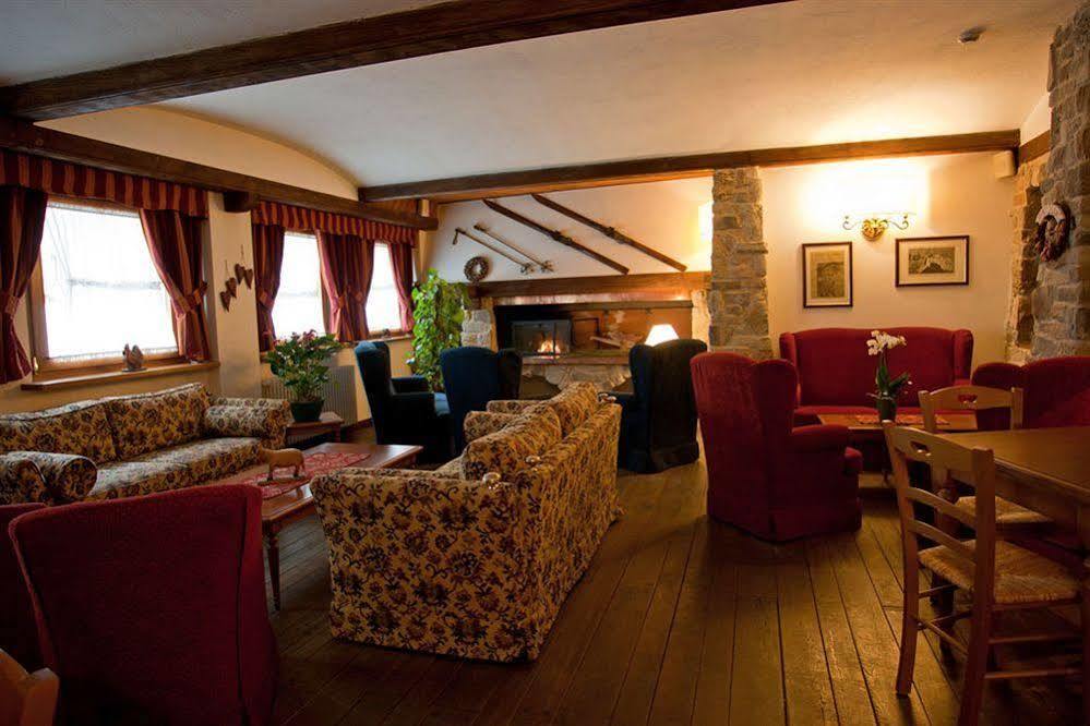 Residence Le Grand Chalet Courmayeur Exterior foto