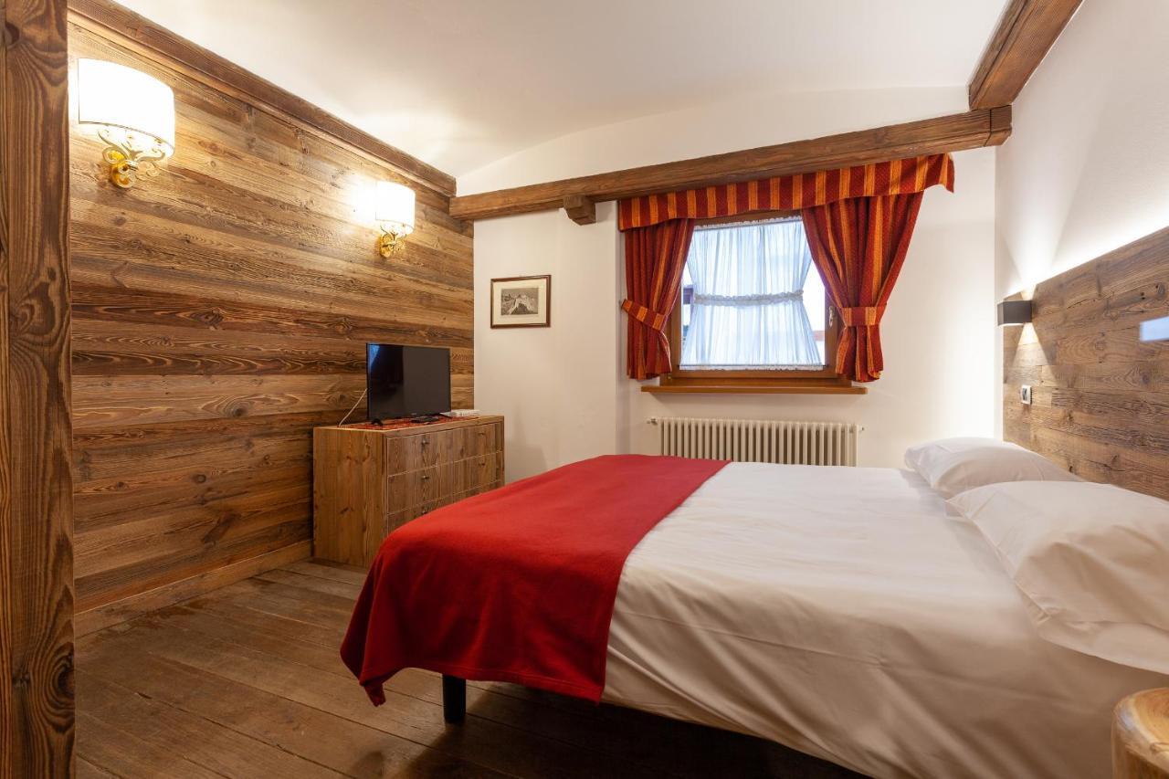Residence Le Grand Chalet Courmayeur Exterior foto
