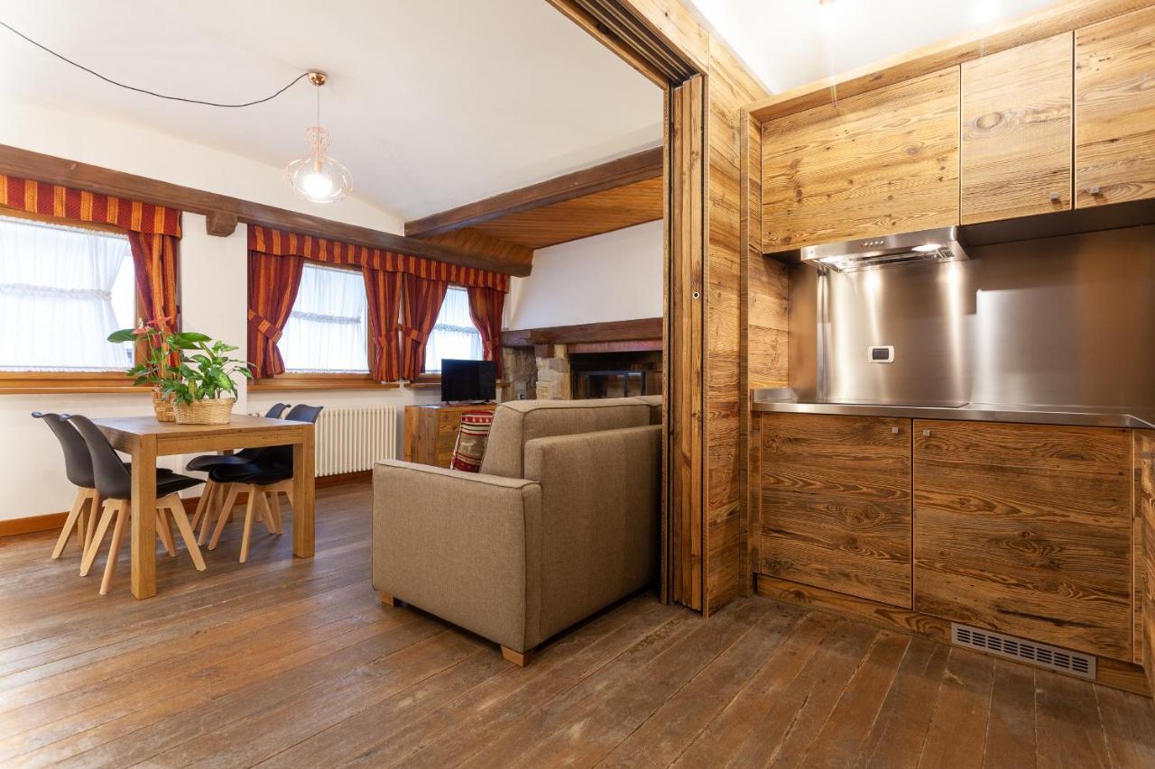 Residence Le Grand Chalet Courmayeur Exterior foto