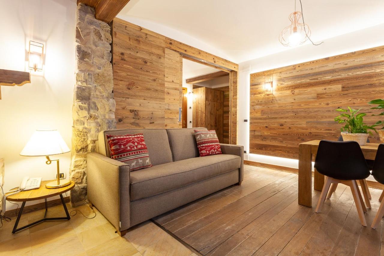 Residence Le Grand Chalet Courmayeur Exterior foto